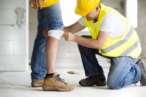 Two Ways a Construction Accident Lawyer in New London CT Can Help an Injured Worker Get the Compensation They Need